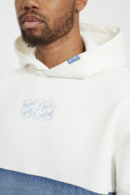 Sweat avec logo brodé