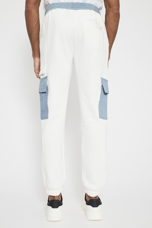 Pantalon blanc avec détails en jean