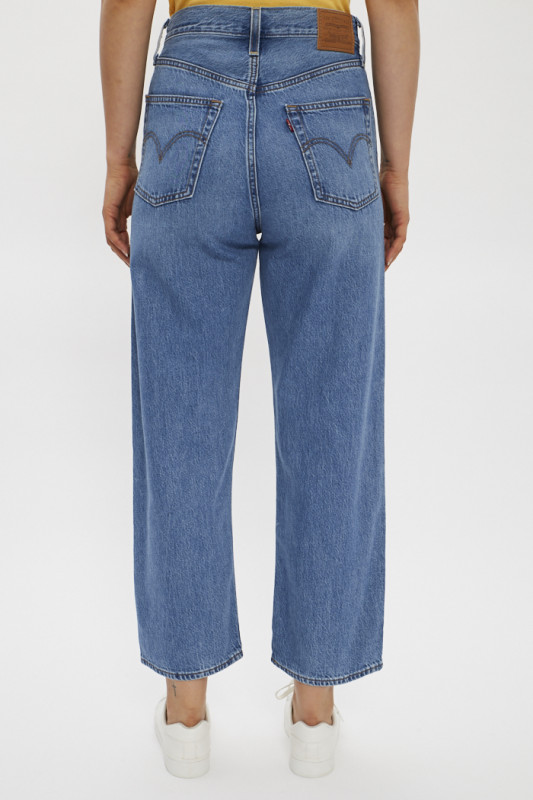 jeans pour femme coupe droite taille haute