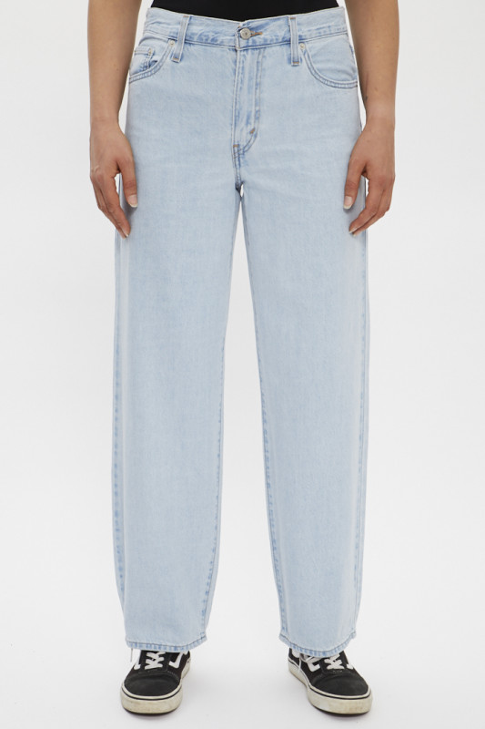 jeans pour femme effet délavé coupe droite levi's