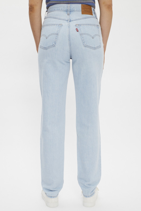 jeans femme light sugar modèle Mom Levi's
