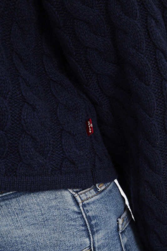 Pull col V en maille torsadée Levi's femme