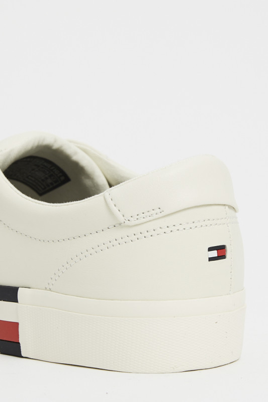Sneakers beige clair en cuir hommes logo sur talon et semelle Tommy Hilfiger