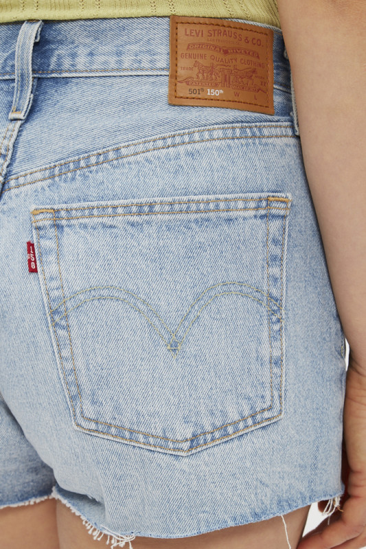 Un short fantaisie aux motifs fleuris femme levi's