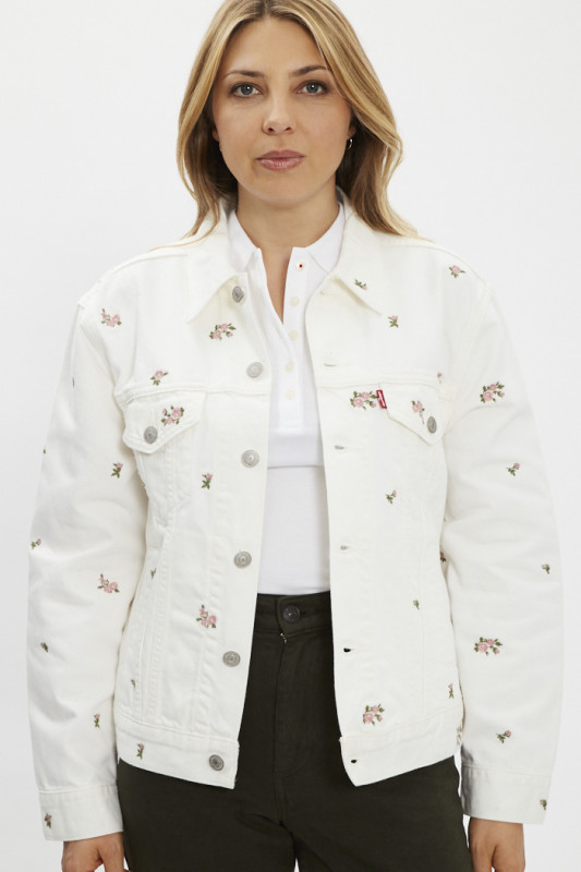Veste en jeans blanche avec roses brodées