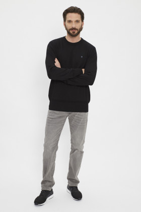 Pull noir en maille